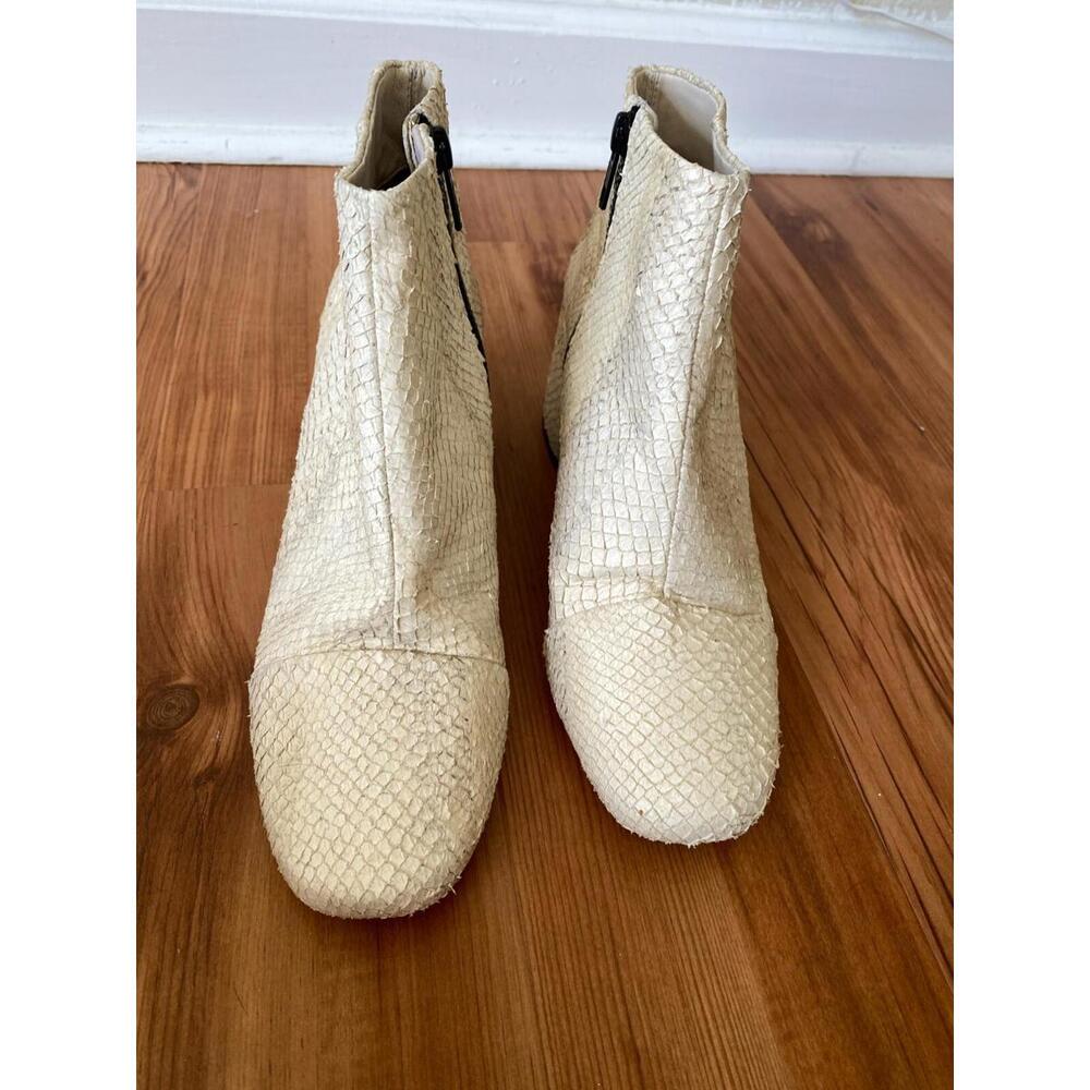 Women’s Ivory Textured Zip Ankle Boots